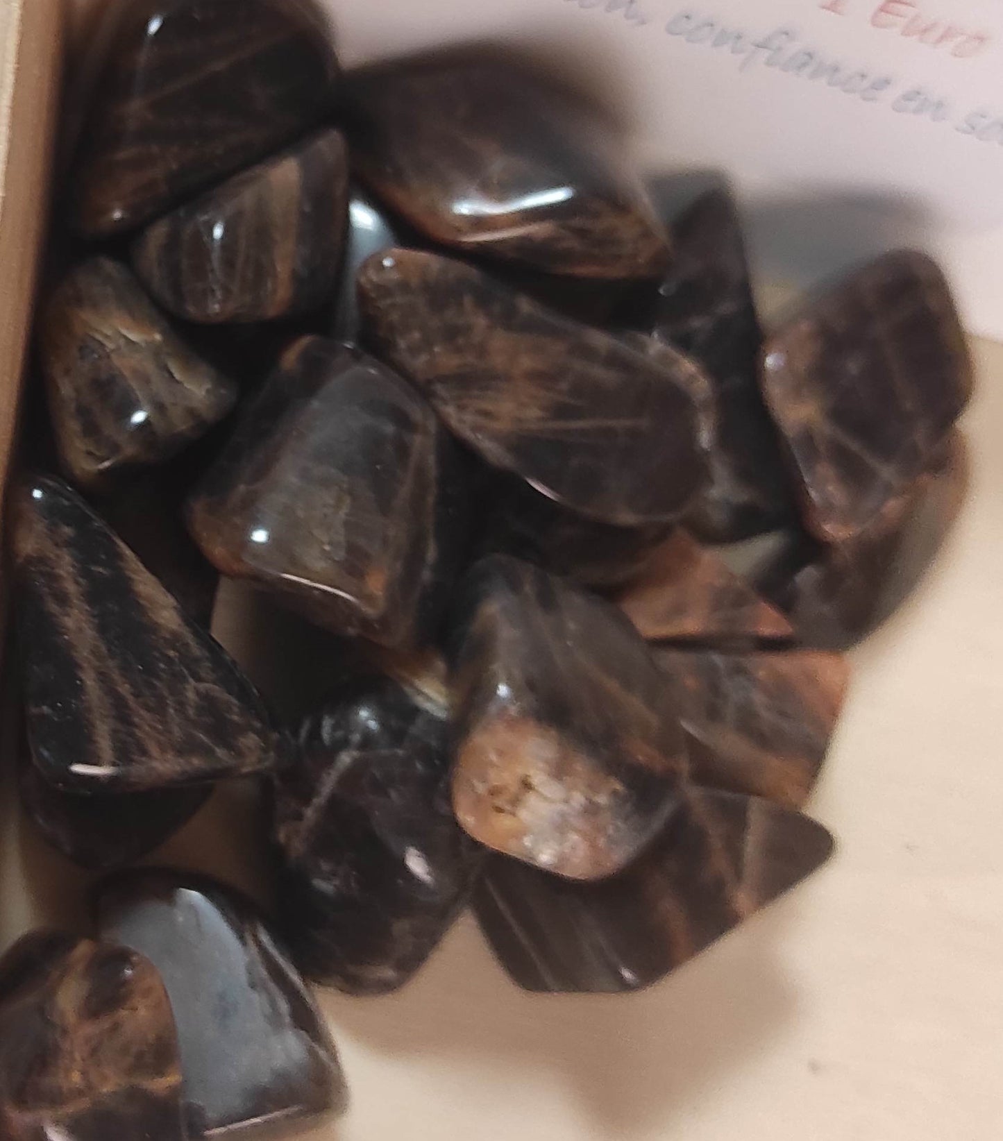 Pierre de lune noire