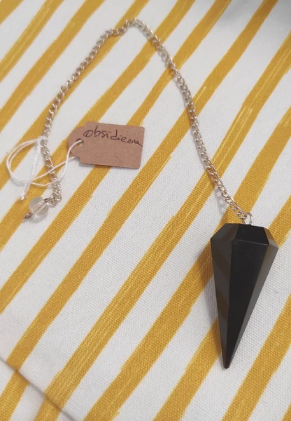 Pendule en obsidienne noire