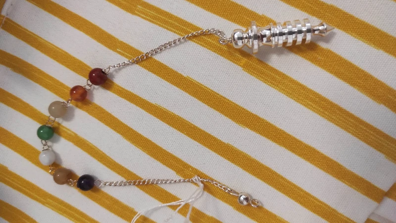 Pendule Isis argenté petit modèle